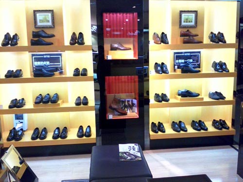 昆明金格百货白塔店