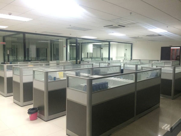 AIFEI埃菲男女鞋加盟品牌办公环境