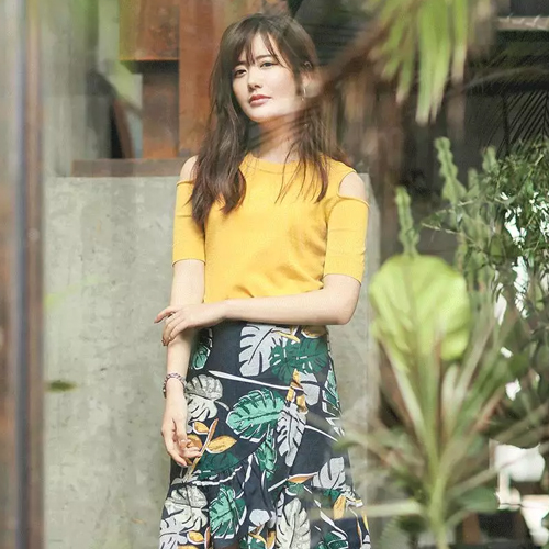 NaWain纳纹显白明媚的五月黄