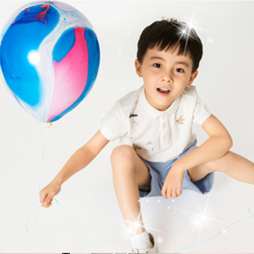 贵族童话童装  父母如何为孩子选择童装