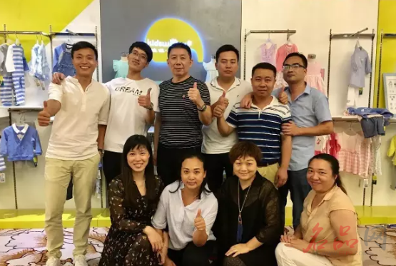 哇喔森堡2018春夏订货会成都站完美收官