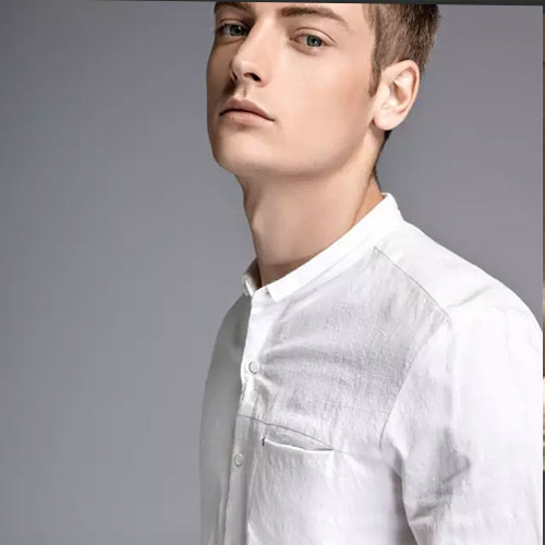 翡翠服饰 画风如此清奇 简直是时尚神坛的一股清流