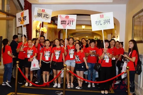可趣可奇一场震撼视听和心灵的时尚之旅完美收官