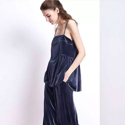 SANGLUO新品睡裙 让丝绒温暖你的秋冬