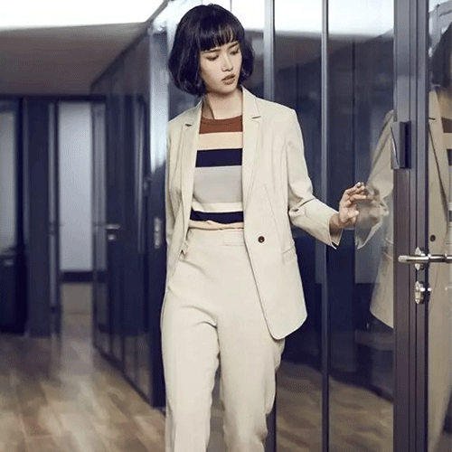 NAERSI时尚衣橱 开年职场新气象 套装时尚不费力