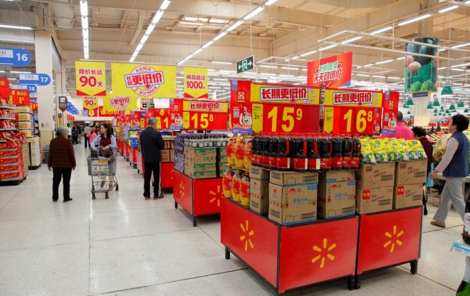 沃尔玛全渠道推“长期更低价” 覆盖零食等全品类