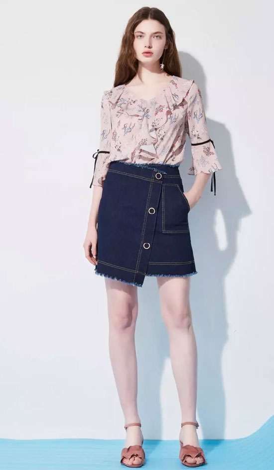 优洛可荷叶边穿出浪漫少女心 带货女王都把持不住了