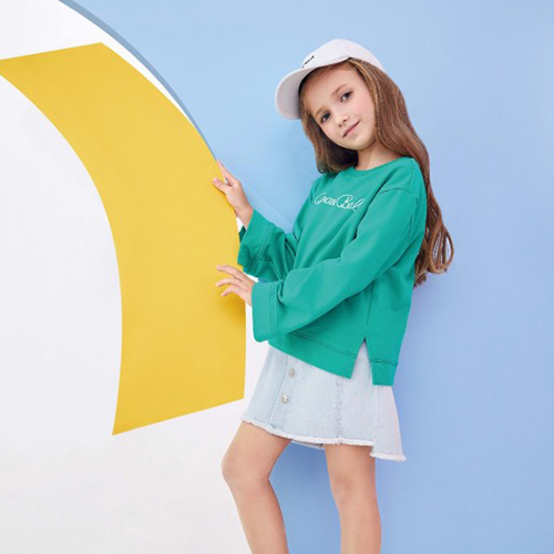 香蕉宝贝童装2018春季热销新品释出，让您孩子成为最瞩目的焦点