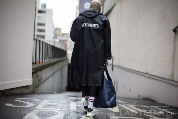 Vetements面对热度下滑、卖不出去困境 难道开始不火了吗?