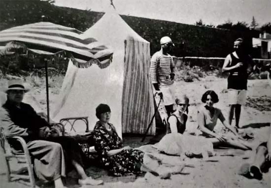 HPLY品牌女装的条纹这样穿 只会让你更瘦！