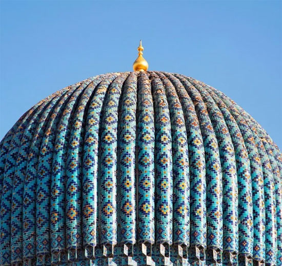 波斯艺术BERNIEELEN伯妮斯茵<a data-cke-saved-href='http://news.china-ef.com/list-83-1.html' href='http://news.china-ef.com/list-83-1.html' style='text-decoration:underline;' target='_blank'>女装</a>2018夏季《64道祝褔 》