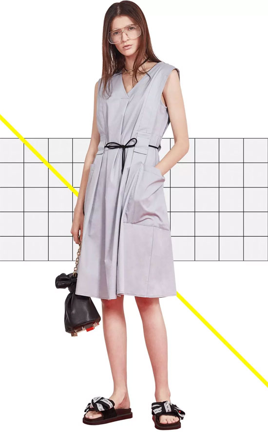 Beini琲妮夏季穿这两种颜色 比吃冰淇淋还舒服！