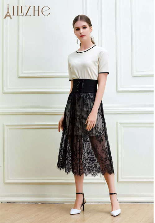 艾丽哲<a data-cke-saved-href='http://www.china-ef.com/brand/' href='http://www.china-ef.com/brand/' style='text-decoration:underline;' target='_blank'>品牌</a><a data-cke-saved-href='http://news.china-ef.com/list-83-1.html' href='http://news.china-ef.com/list-83-1.html' style='text-decoration:underline;' target='_blank'>女装</a>:蕾丝 穿对夏季秒变浪漫小仙女~