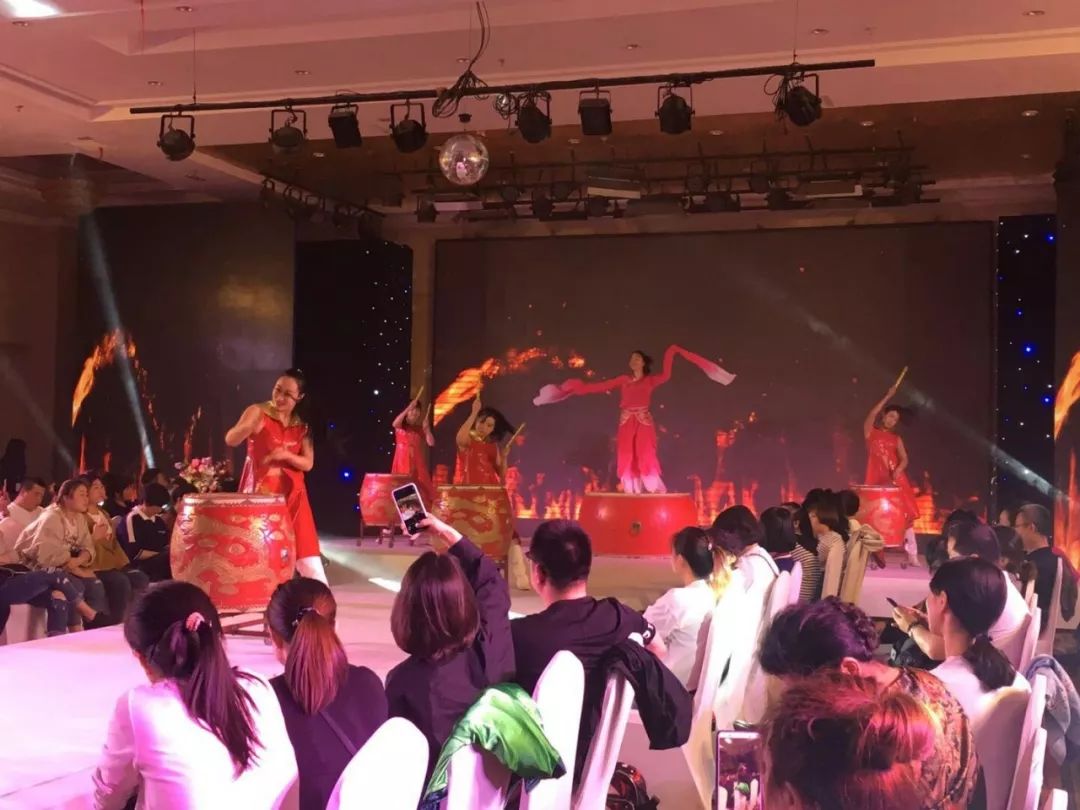 梦绘云南 艾慕内衣2018新品发布会辽宁站华丽开启！