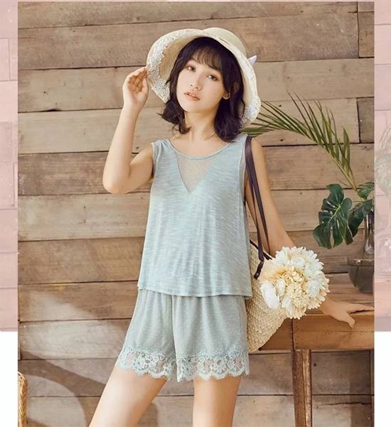 歌瑞尔<a  data-cke-saved-href='http://news.china-ef.com/list-86-1.html' href='http://news.china-ef.com/list-86-1.html'  style='text-decoration:underline;'  target='_blank'>内衣</a>春夏新品 这15件单品谁穿谁好看