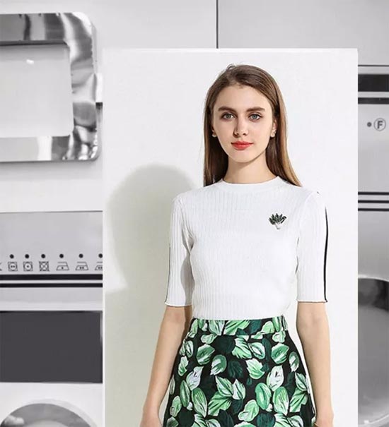 E BECKY依贝奇女装 520藏在T恤里的情话