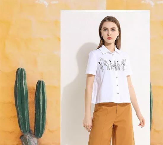 E BECKY依贝奇女装 520藏在T恤里的情话