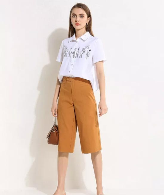 E BECKY依贝奇女装 520藏在T恤里的情话