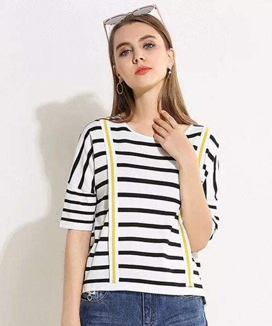 E BECKY依贝奇女装 520藏在T恤里的情话