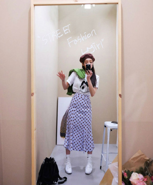 春美多:波点半身裙如何搭配 夏日最美穿搭气质又迷人