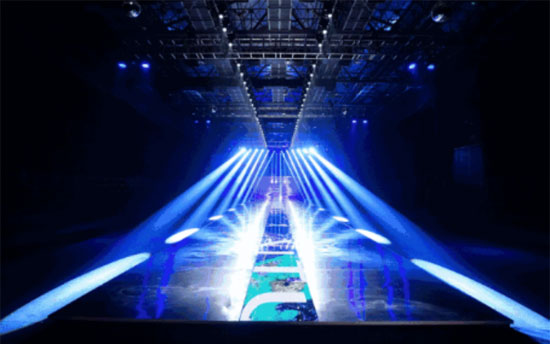 艾托奥AITU<a  data-cke-saved-href='http://www.china-ef.com/brand/' href='http://www.china-ef.com/brand/'  style='text-decoration:underline;'  target='_blank'>品牌</a><a  data-cke-saved-href='http://news.china-ef.com/list-83-1.html' href='http://news.china-ef.com/list-83-1.html'  style='text-decoration:underline;'  target='_blank'>女装</a> 2018冬季新品发布会