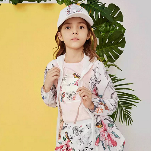 FILA童装：置身米兰花园，玩出夏日新花样