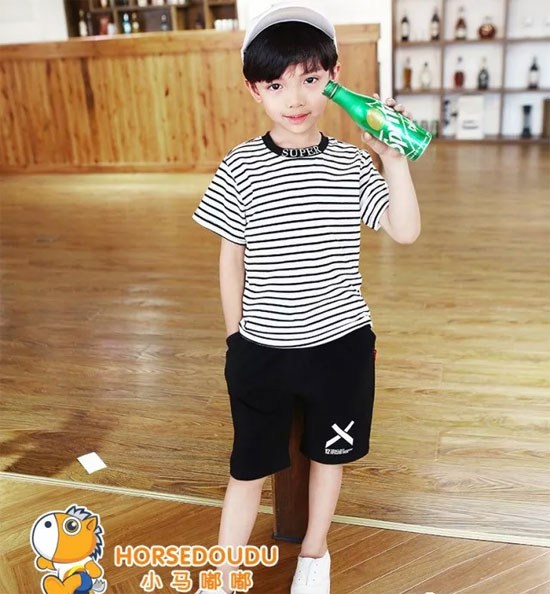 小马嘟嘟品牌童装:人比山高 脚比路长
