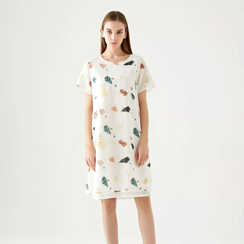 唯弋VISVIOCO女装 几何印花给你简约的美