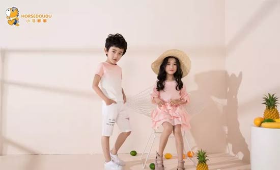 小马嘟嘟童装：生二胎必学的六种搭配风格