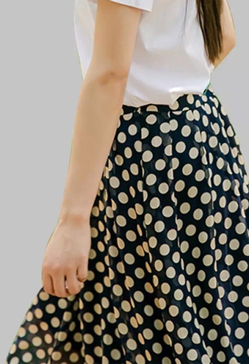 YUNSHUO允硕女装:即使衣柜再满 总缺下一件