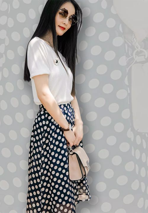 YUNSHUO允硕女装:即使衣柜再满 总缺下一件