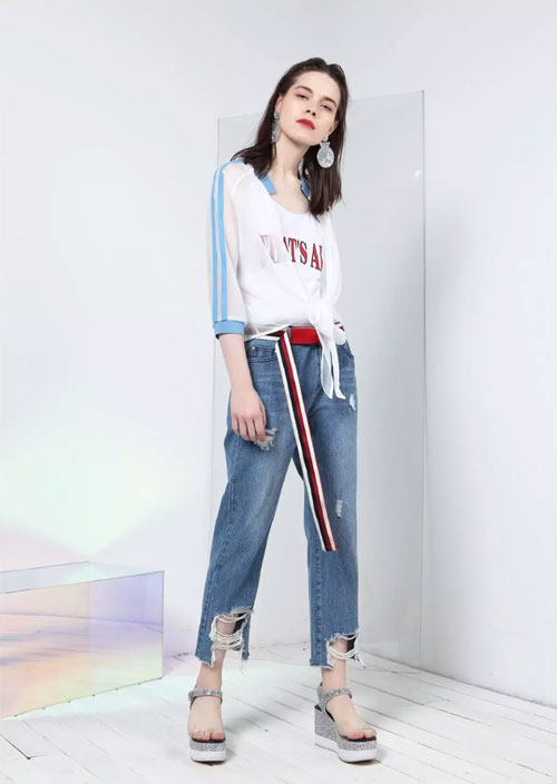 飘蕾PEOLEO品牌女装 成为1％的时髦足球Girl