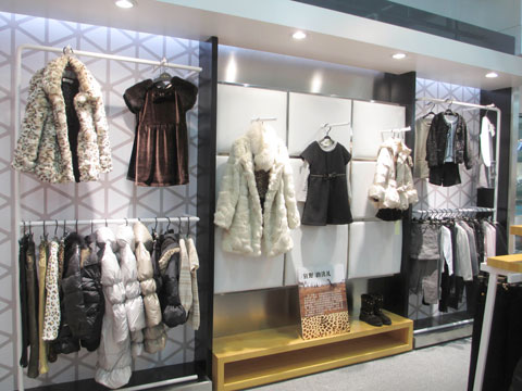 唯路易VIV&LUL专卖店形象展示