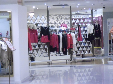 怡惟专卖店形象