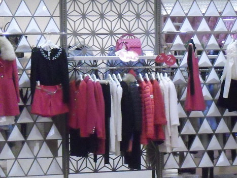 怡惟专卖店形象