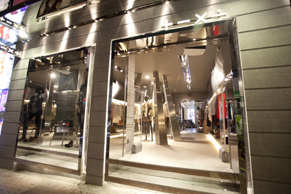 深圳市创尔时装有限公司门店展示