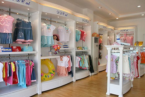 叮当猫形象店面