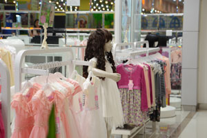 纯色雅园童装终端形象