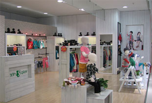 欣琪儿童装店铺形象