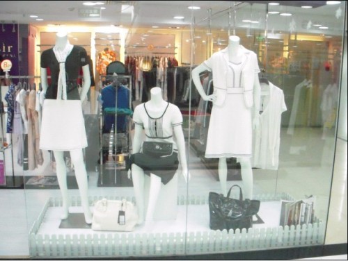 庄姿妮店面展示