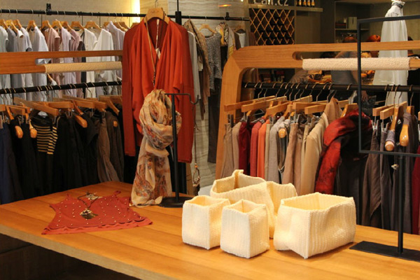 意澳Eall.cz 女装品牌店铺形象图