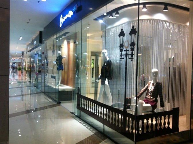 CARMEN卡蔓店铺形象