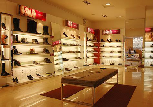 百丽终端店面展示