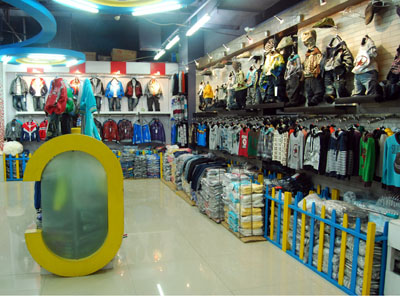 玲珑宝贝店面展示