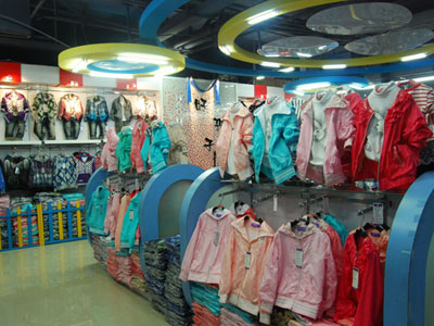 玲珑宝贝店面展示