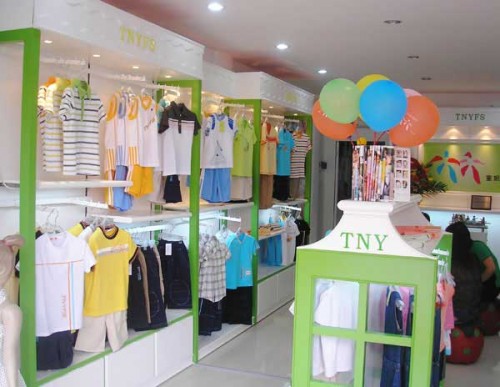 童妮谣童装店面