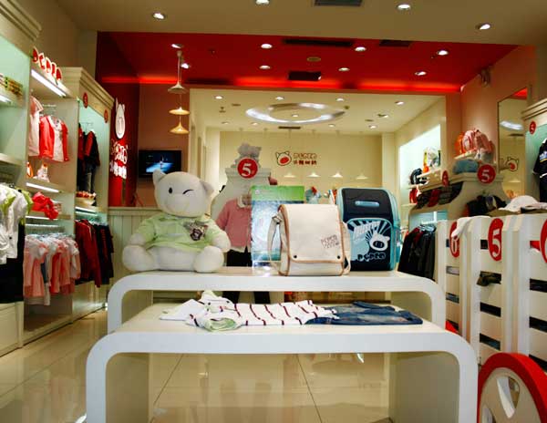 小猪班纳店面形象