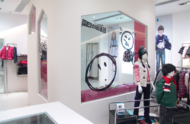 红黄蓝RYB店面终端展示