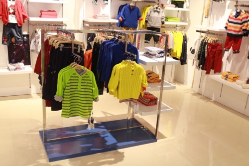 WISEMI童装店铺展示