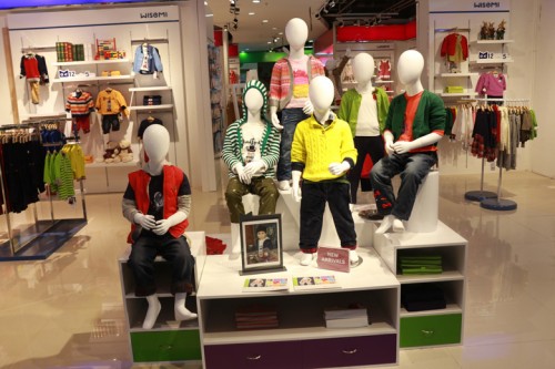 WISEMI童装店铺展示